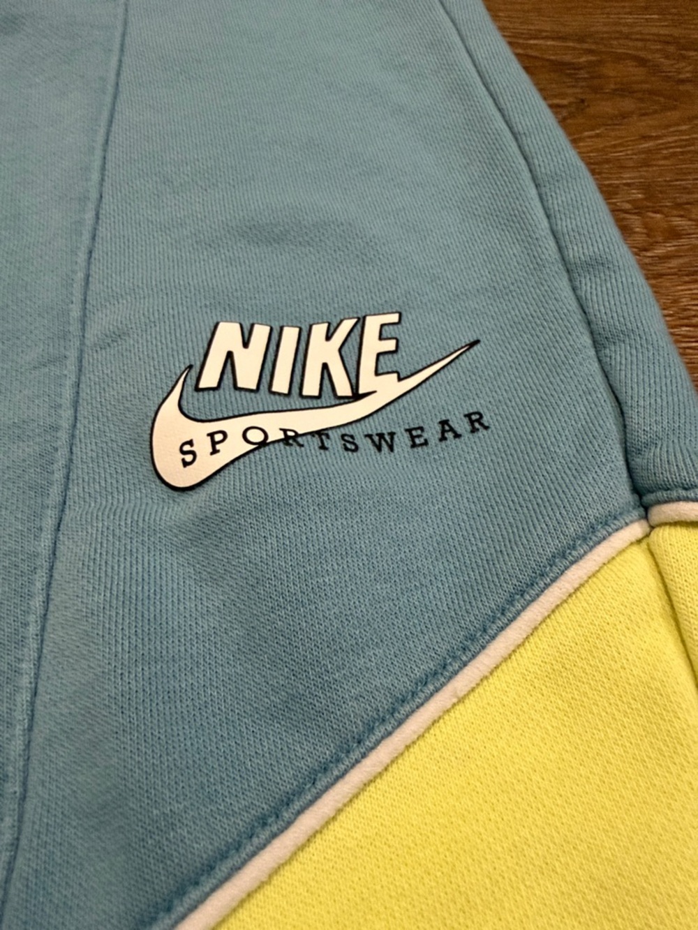 Nike Heritage Colorblock Fleece Joggers - Picture 5 of 8
